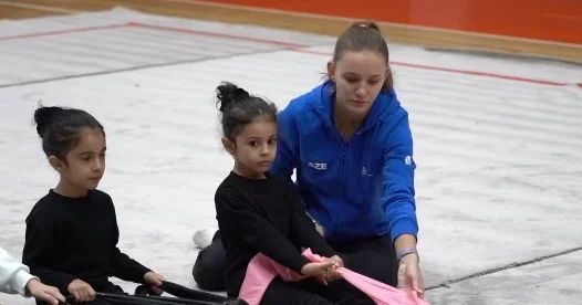 Lənkəranda gənc gimnastlar üçün ustad dərsi keçirilib VİDEO
