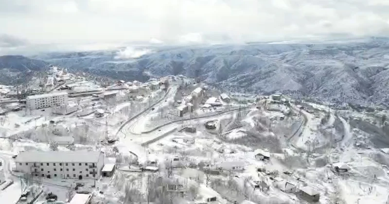 Laçın şəhəri ağ örpəyə bürünüb, qarın hündürlüyü 5 santimetrə çatıb