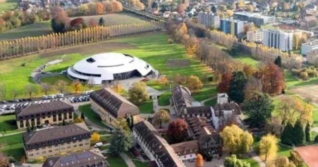 Dünyanın ən bahalı məktəbi