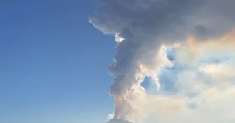 Вулкан Этна снова активизировался ВИДЕО