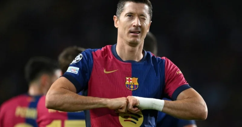 “Barselona“ azarkeşləri Levandovskinin klubla yeni müqavilə imzalamasını istəmirlər