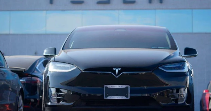 Tesla avtomobilləri 15 dən çox insanın ölümünə səbəb olub
