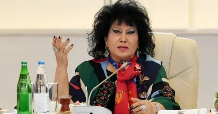 Zeynəb Xanlarovanın doğum günüdür