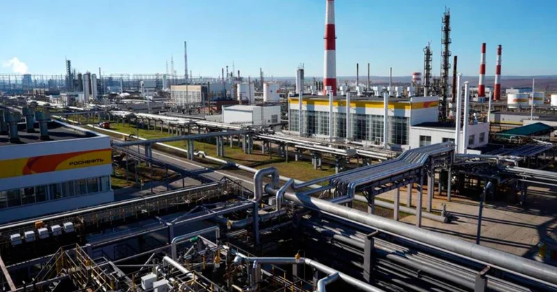 Российский нефтезавод под ударом