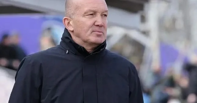 Roman Qriqorçuk qayıdır