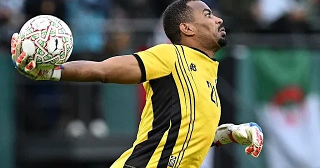 Sudan millisinin qapıçısı matç zamanı huşunu itirib FOTO