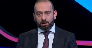 Mirzoyan: Azərbaycan benzininin alınması Ermənistan vətəndaşları üçün çox faydalıdır
