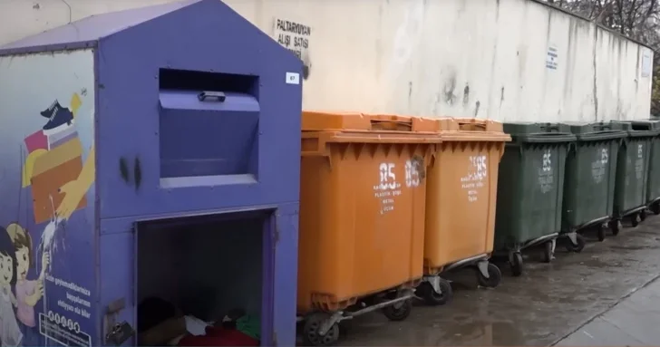 Двор вместо свалки: жители Хатаинского района Баку бьют тревогу