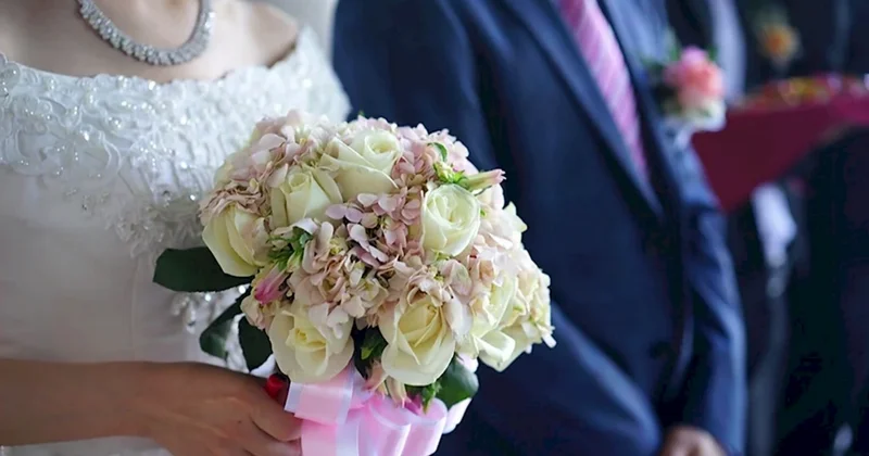 Evlənmə proqramında bəyi görüb ŞOK OLDU VİDEO