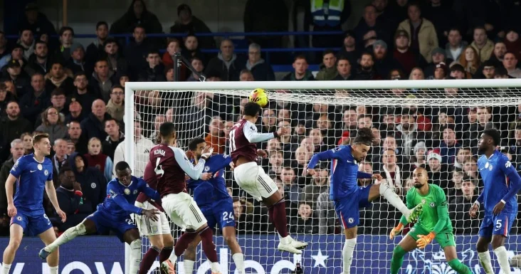 Aston Villa ya dur deyən tapılmır