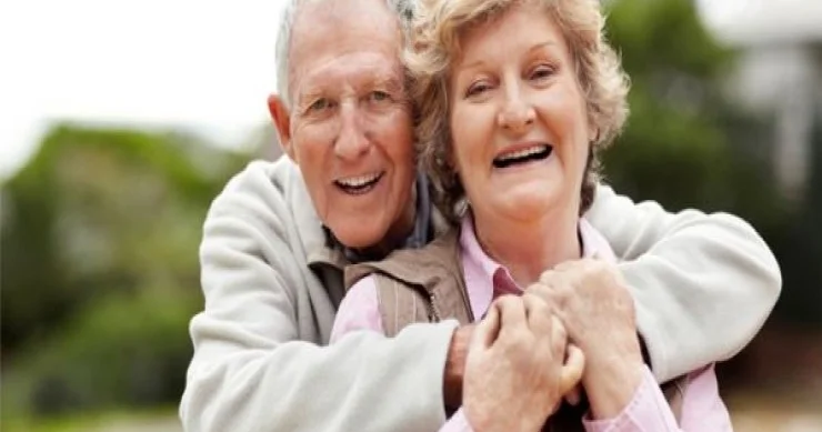 Alimlər qocalmamaq üçün dərman axtarır: İynədən yeməyə qədər...