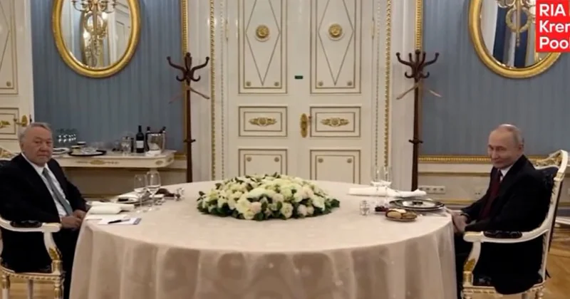 Putin Nazarbayevi Kremlə dəvət etdi VİDEO