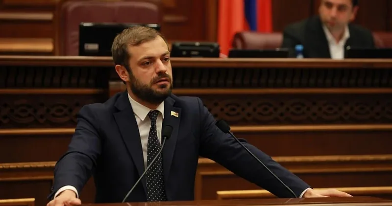 Papoyan: Ermənistan bəzi məhsulları Azərbaycana ixrac edə bilər