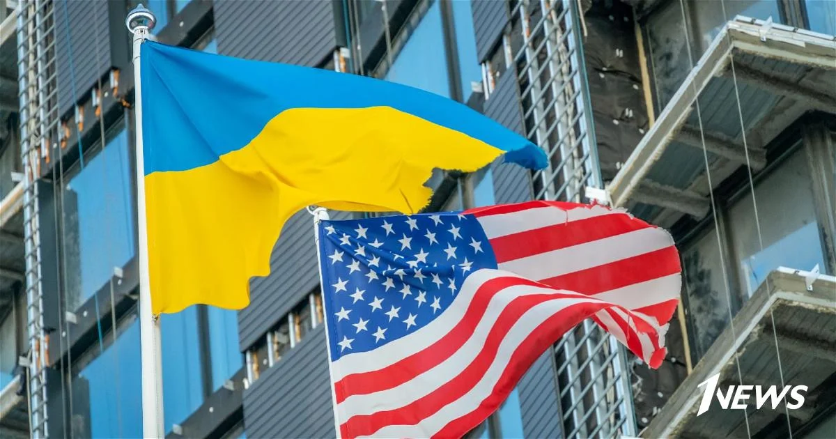 США приостановили военную поддержку Украины