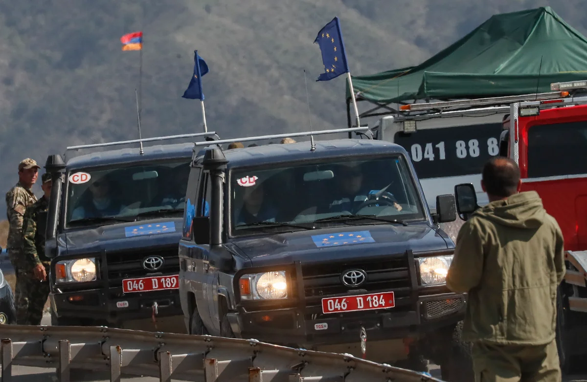 Ermənistana görə toplanırlar Razılaşsalar, bütün sərhəd boyu yerləşəcəklər