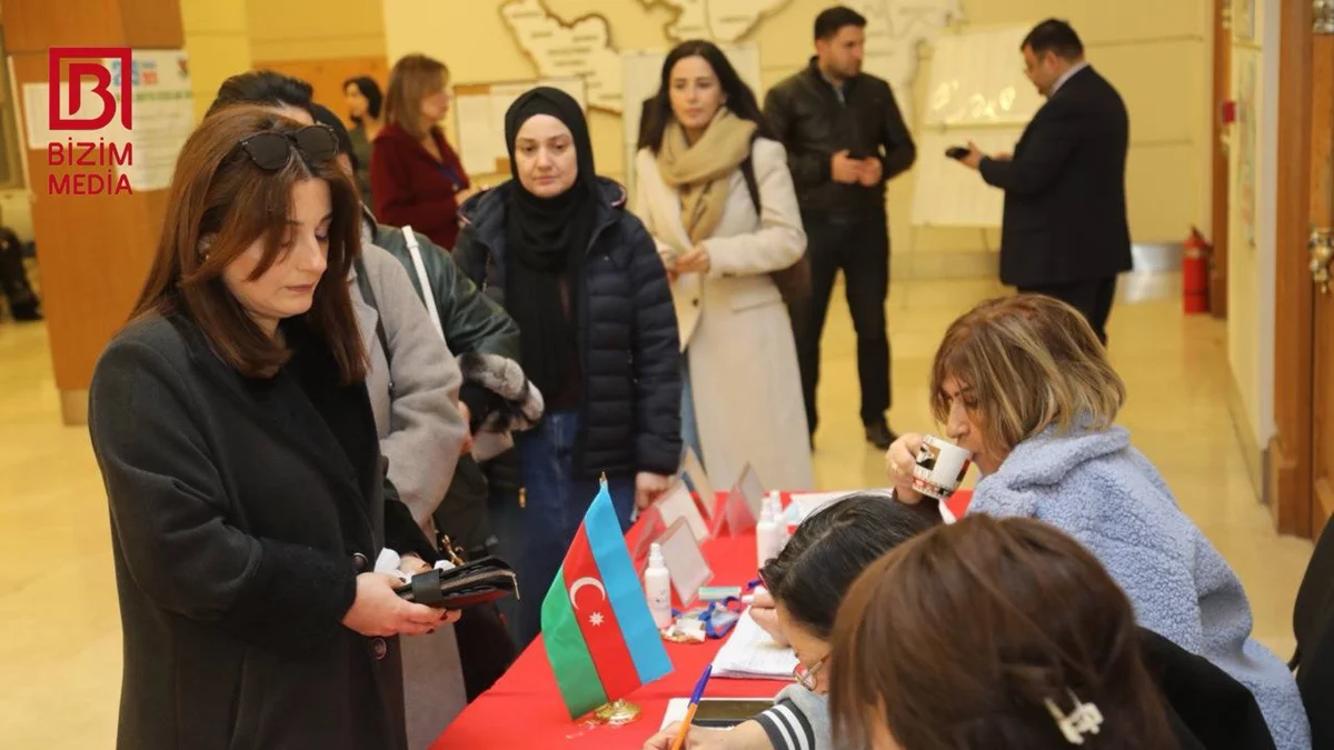 Paytaxtdakı seçki prosesindən FOTOREPORTAJ