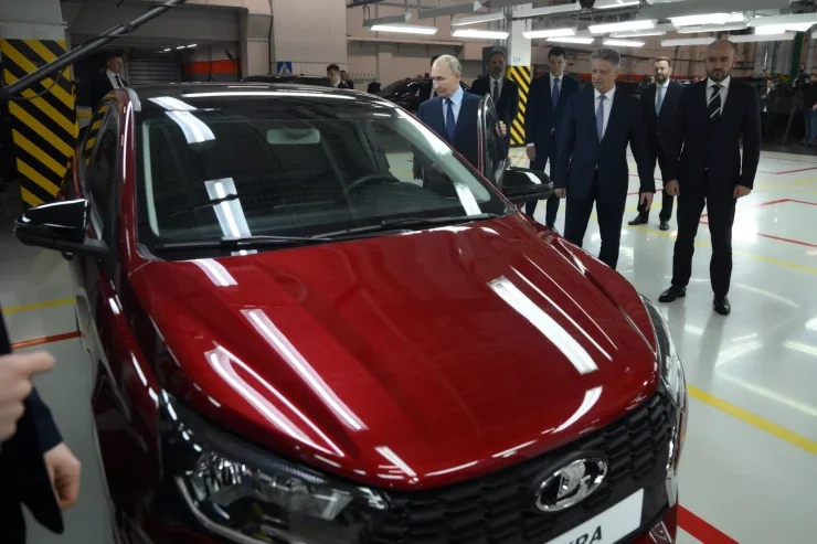 Lada avtomat sürətlər qutusunda yeni avtomobil buraxdı