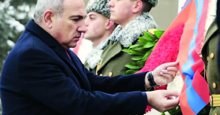 Paşinyanın ordu günü etirafı keçmişə ittiham, gələcəyə mesajdır