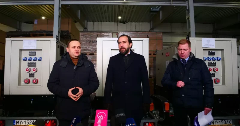 Из Польши в Киев доставлена первая партия генераторов