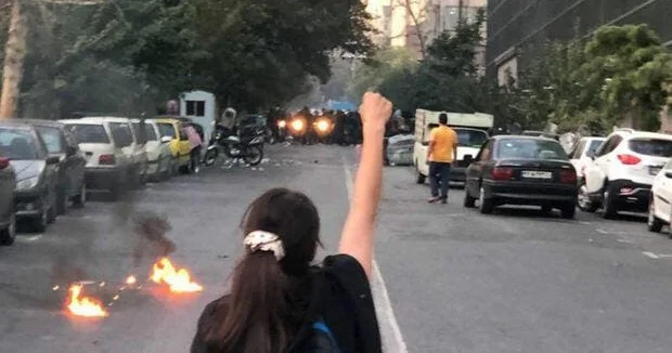 İranda 19 yaşlı influenser öldürüldü