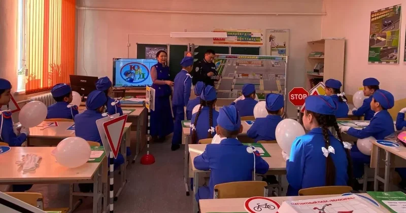 В Кыргызстане обучение вождению включили в школьную программу