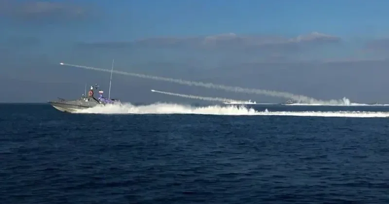 SEPAH ABŞ la gərginlik fonunda Hörmüz boğazında döyüş atışlı təlimlər keçirəcək