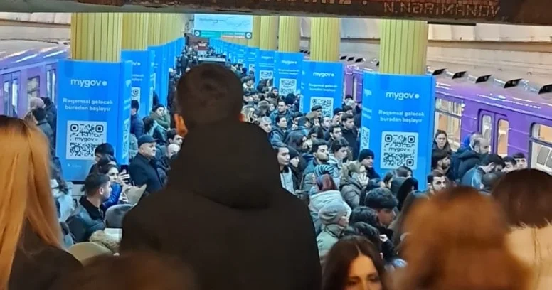 Техническая неисправность на станции Нариман Нариманов : задержки на Красной и Зелёной линиях метро Minval Politika