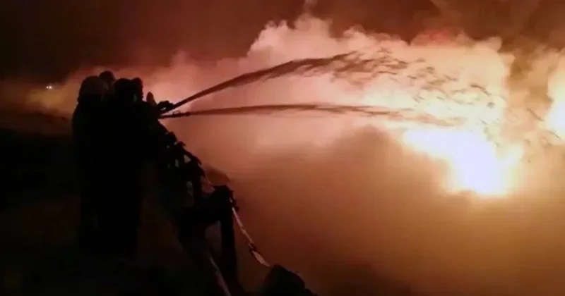 Взрыв на НПЗ в Турции видео