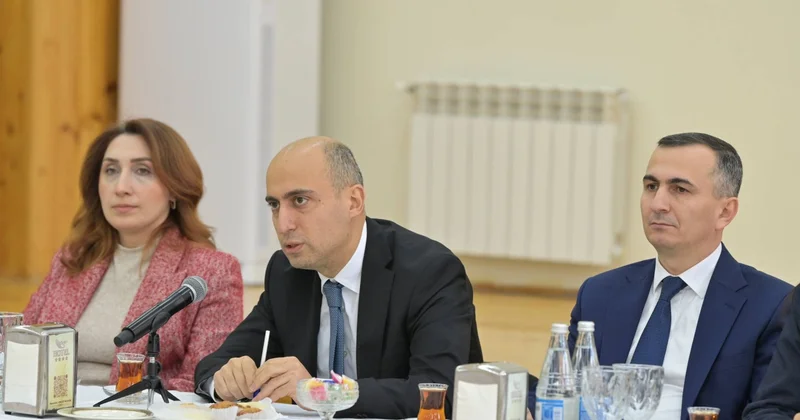 Nazir Mingəçevirdə gənc müəllim və direktorlarla görüşdü FOTOLAR