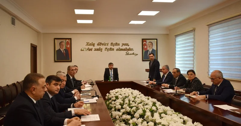 Yasamalın icra başçısı vətəndaşların müraciətlərini dinlədi FOTOLAR