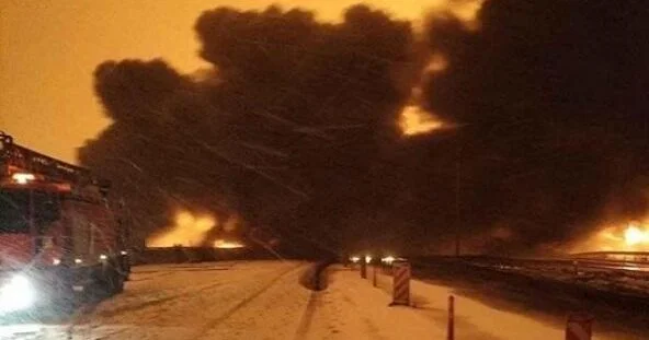 Türkiyədə neft emalı zavodunda güclü partlayış baş verdi