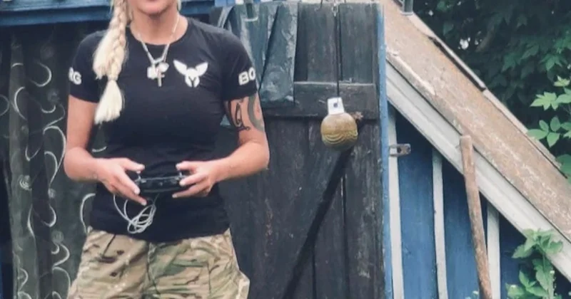 İsveçli deputat siyasətdən ayrılaraq Ukrayna ordusuna qoşulub...