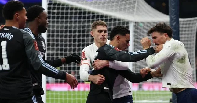 Matçda dava düşdü, iki klub da cəzalandırıldı