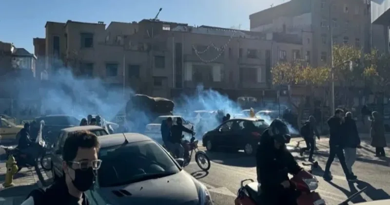 Aksiyalar İranın gələcəyini sual altına alır AÇIQLAMA