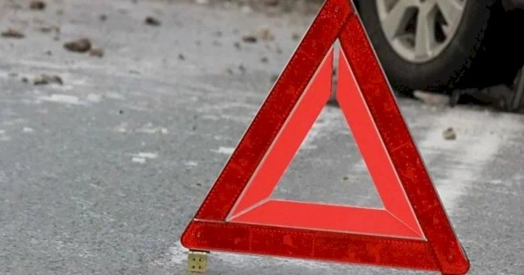 Göygöldə iki minik avtomobili toqquşdu: KONKRET