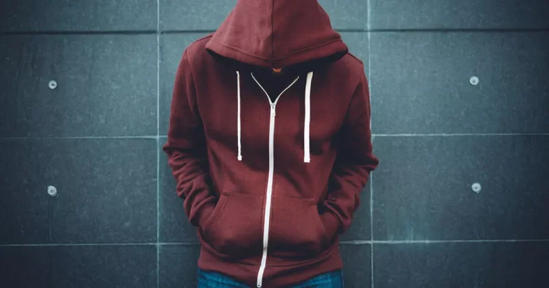 В России подросток выстрелил сверстнику в ухо из сигнального пистолета