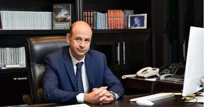 Yeni sədr gəldi, ixtisarlar başladı 70 nəfər işdən çıxarılır