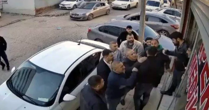Mağaza sahibləri silahlı insident yaşandı Çeçen öldü, 4 yaralı, 14 şübhəli var ANBAAN VİDEO