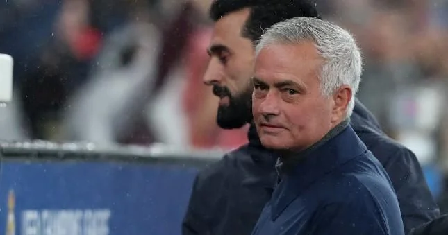 Mourinyo Arbeloadan üzr istədi