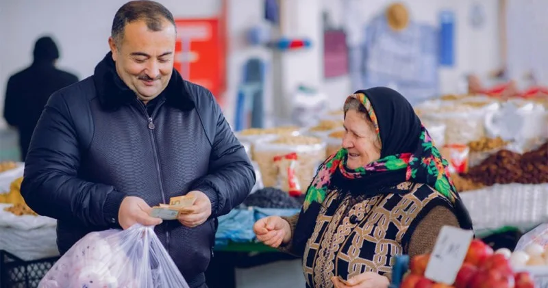 Bu bazar BAĞLANDI: Sahibkarlar obyektlərini AÇMIR