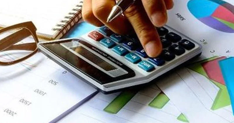 Yeni qanunla məzuniyyət ödənişimiz necə hesablanacaq? Rəsmi