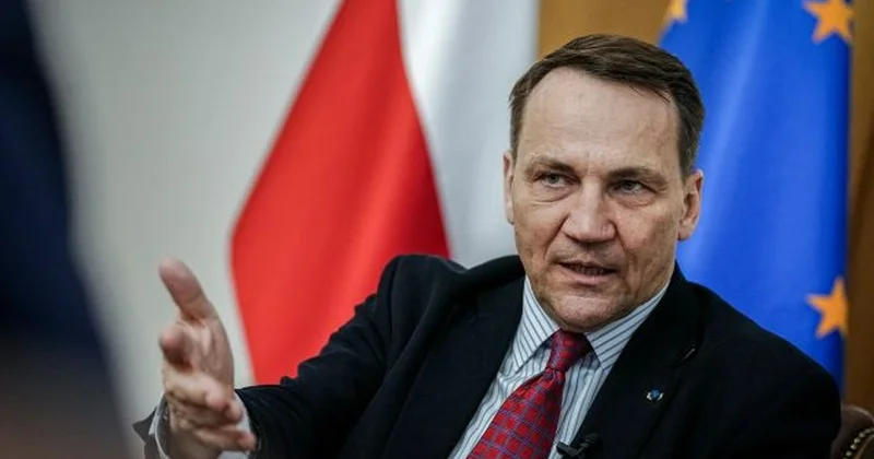 Сикорский хочет ударить санкциями по переработке российской нефти Minval Politika