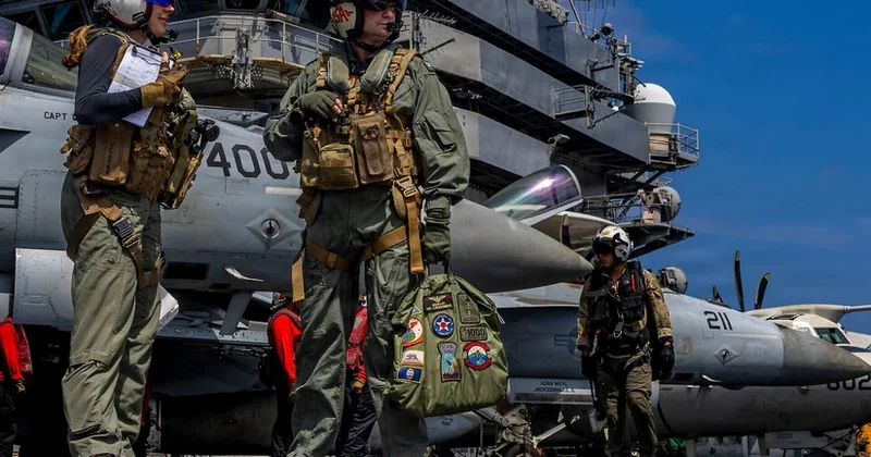 ABŞ nin altıncı esminesi Fars körfəzinə gəlib KİV