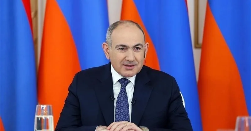 Премьер Армении пообещал отстранить католикоса всеми законными мерами