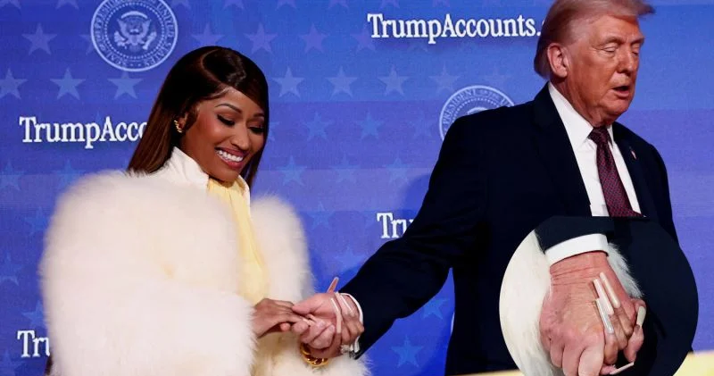 Tramp Niki Minaj kimi dırnaqlarını uzadacaq? VİDEO