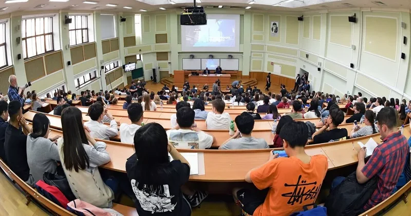 Реформа образования в России: отменяют форматы бакалавра и магистра