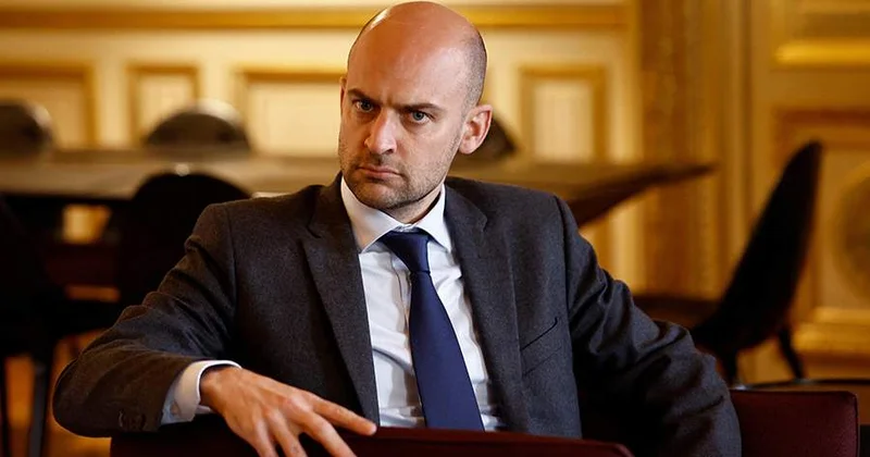 ЕС заморозит активы более 20 лиц и организаций Ирана Барро