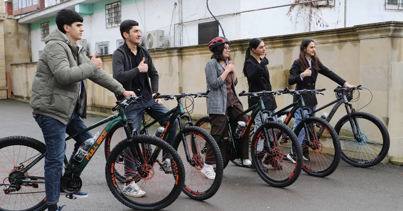 Lənkəran Dövlət Universitetinin tələbələrinə velosipedlər hədiyyə edilib FOTO