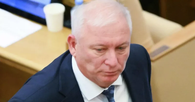 Судебные приставы наложили арест на компании детей российского депутата