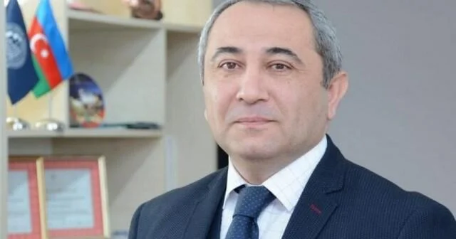 Özü 20 min, sıravi əməkdaşları isə 500 600 manat maaş...